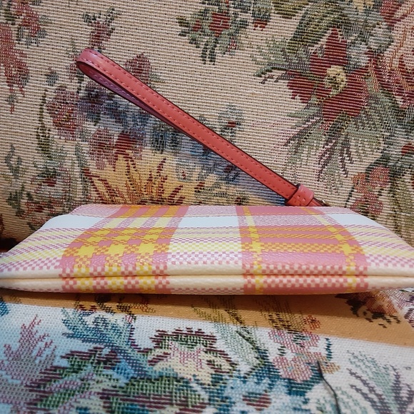 Coach Garden Plaid Leather Wristlet Limited Edition Style #C8683 - Picture 4 of 6